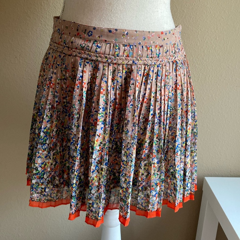 American eagle size 4 pleated vintage flouncy feminine floral skirt